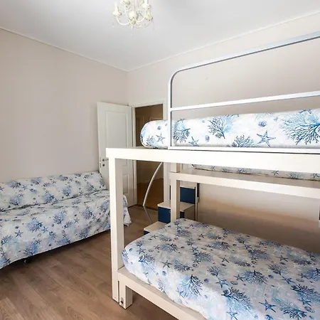 Terrazza La Delizia 아파트 *